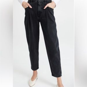 Closed pearl jeans in black